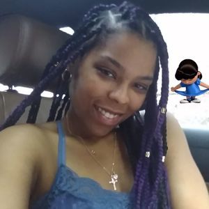 Meet your Posher, Alicia